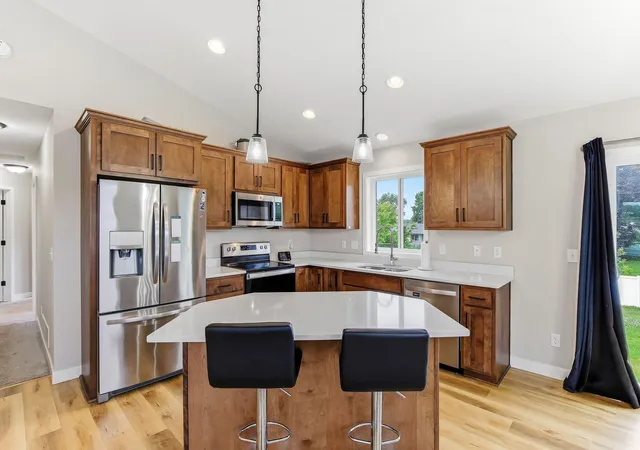 4th image of 18532 Salem St Nw, Elk River, MN 55330 | MLS# 7089172