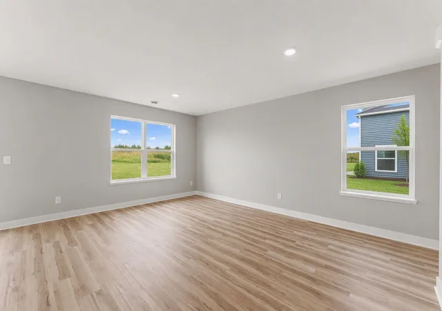 Photo 3 of Single family home for sale at 961 Stone Crk Dr, Jordan, MN 55352 | MLS# 7089173 | Listing updated on 2026-10-01