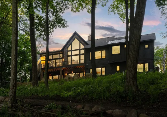 Photo 2 of Single family home for sale at 860 Windjammer Ln, Mound, MN 55364 | MLS# 7089216 | Listing updated on 2026-07-27