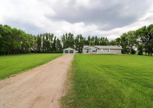 Homes for sale in Thompson, ND | 1320 9th Ave Ne, Thompson, ND 58278 | MLS# 7089290