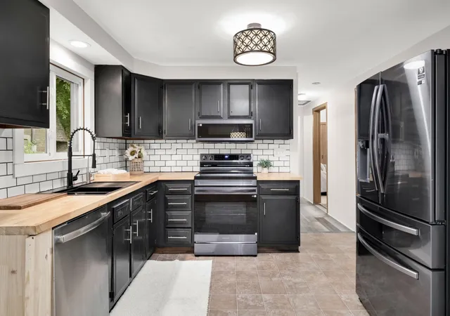 Photo 2 of Single family home for sale at 3453 Forrest Ln, Red Wing, MN 55066 | MLS# 7089316 | Listing updated on 2026-09-20