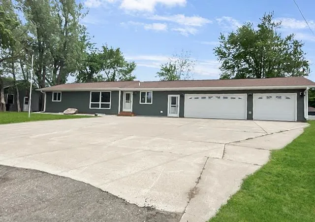 Homes for sale in Hendricks, MN | 311 S Park St, Hendricks, MN 56136 | MLS# 7089323