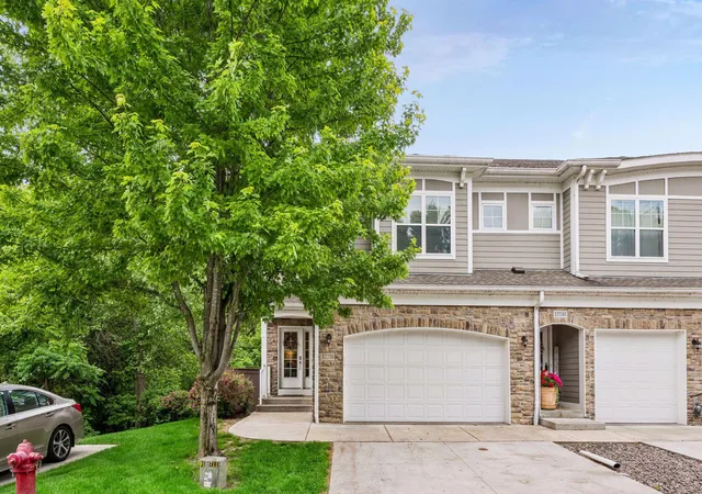 Homes for sale in Minnetonka, MN | 17735 Valley Cove Ct, Minnetonka, MN 55345 | MLS# 7089337
