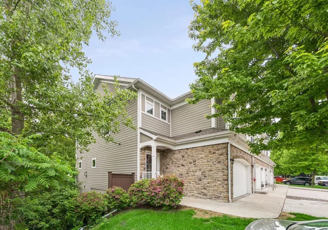 Homes for sale in Minnetonka, MN | 17735 Valley Cove Ct, Minnetonka, MN 55345 | MLS# 7089337