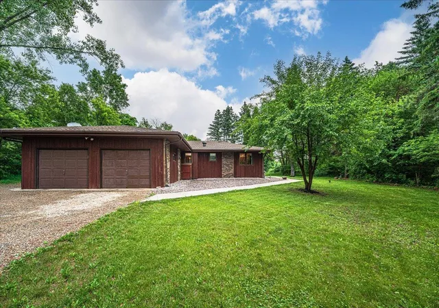 3rd image of 925 Constance Blvd Ne, Andover, MN 55304 | MLS# 7089342