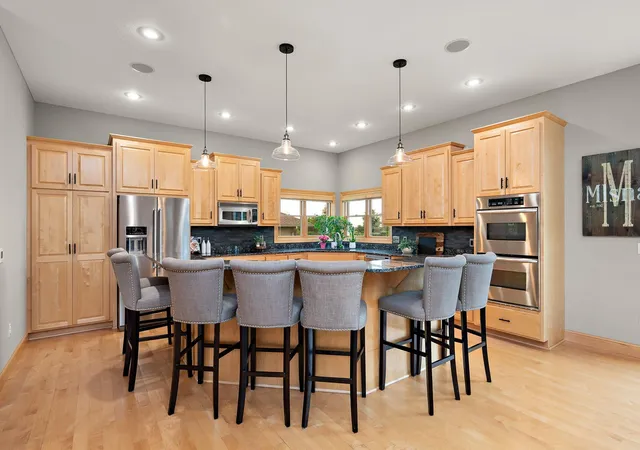 3rd image of 2210 Lancaster Ave Ne, Saint Michael, MN 55376 | MLS# 7089389