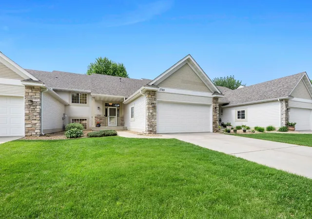 Photo 4 of Sale Pending at 1725 14th Court W, Hastings, MN 55033 | MLS# 7089396 | Listing updated on 2026-09-13