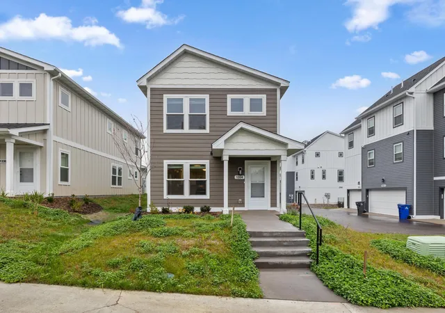 Photo 2 of Single family home for sale at 1334 Winthrop St N, Saint Paul, MN 55119 | MLS# 7089414 | Listing updated on 2026-10-19