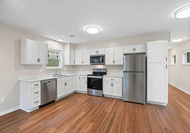 Photo 4 of Single family home for sale at 1334 Winthrop St N, Saint Paul, MN 55119 | MLS# 7089414 | Listing updated on 2026-10-19