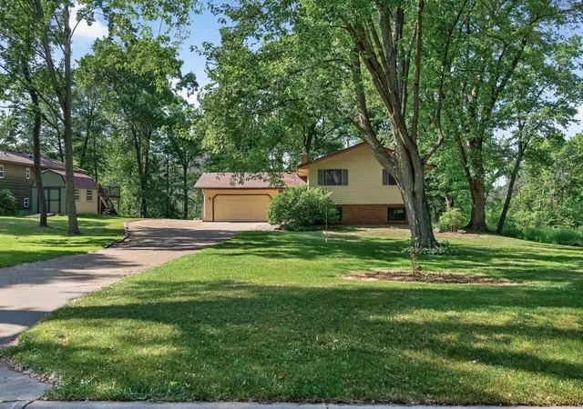 Homes for sale in Wyoming, MN | 26583 Everton Cir, Wyoming, MN 55092 | MLS# 7089428