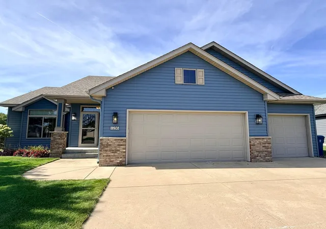 Photo 1 of Single family home for sale at 1256 Osauka Rd Ne, Sauk Rapids, MN 56379 | MLS# 7089432 | Listing updated on 2026-10-07