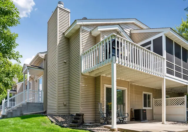 Photo 3 of Sale Pending at 5609 Bimini Dr, Hopkins, MN 55343 | MLS# 7089450 | Listing updated on 2026-09-01