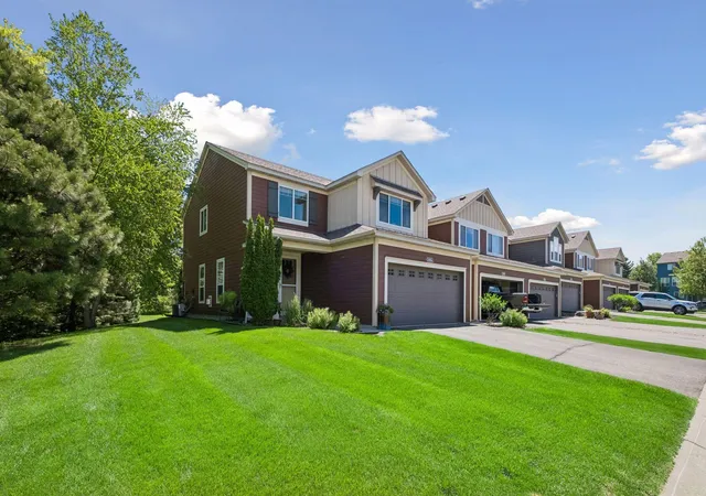 Homes for sale in Woodbury, MN | 3105 Countryside Bay #A, Woodbury, MN 55129 | MLS# 7089475