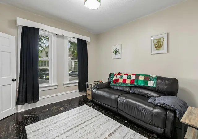 4th image of 663 Van Buren Ave, Saint Paul, MN 55104 | MLS# 7089478