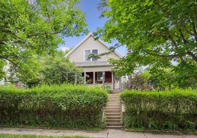 Photo 1 of Sale Pending at 516 7th Avenue N, Saint Cloud, MN 56303 | MLS# 7089503 | Listing updated on 2026-08-26