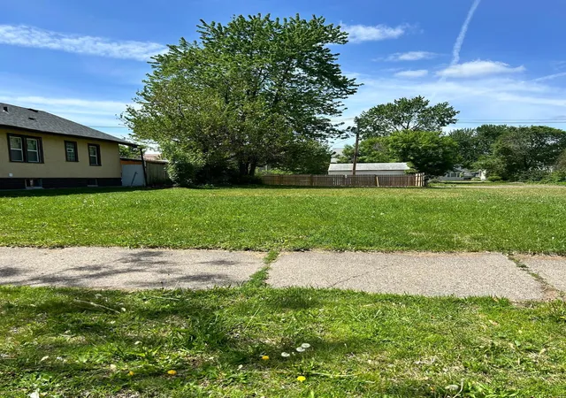8th image of 2635 Oliver Ave N, Minneapolis, MN 55411 | MLS# 7089527