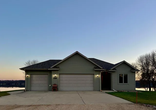 4th image of 83987 Ridge Creek Dr, Clinton, MN 56225 | MLS# 7089550