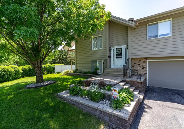 Homes for sale in Crookston, MN | 601 4th Ave Ne #16, Crookston, MN 56716 | MLS# 7089587