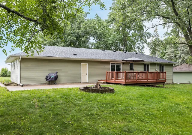 Homes for sale in Burnsville, MN | 1515 Woodhill Rd, Burnsville, MN 55337 | MLS# 7089589