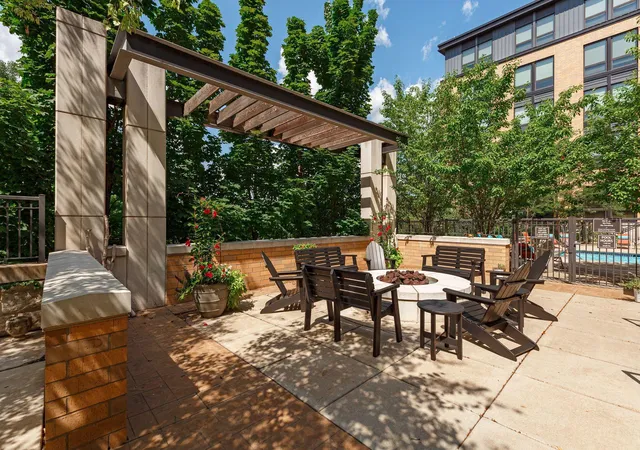 2nd image of 4730 Park Commons Dr, Saint Louis Park, MN 55416