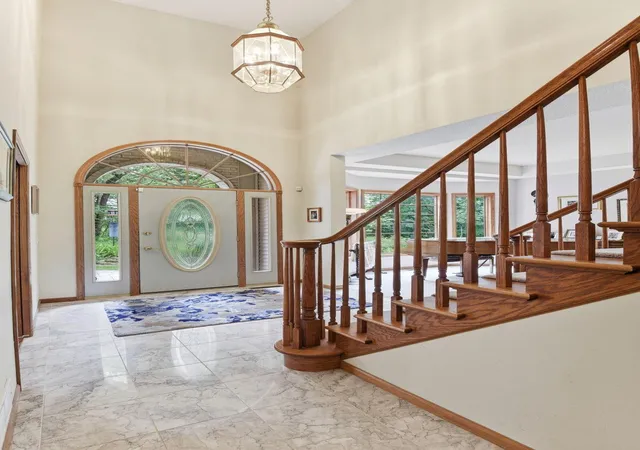 Photo 3 of Sale Pending at 1266 Deerwood Dr, Saint Paul, MN 55123 | MLS# 7089699 | Listing updated on 2026-09-02