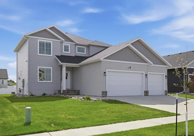 Homes for sale in Horace, ND | 8850 Meadowlark Pkwy, Horace, ND 58047 | MLS# 7089709