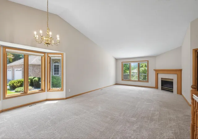Photo 3 of Single family home for sale at 4134 Thornhill Ln, Saint Paul, MN 55127 | MLS# 7089729 | Listing updated on 2026-08-30