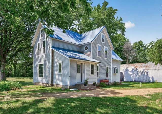 2nd image of 7635 Mississippi Trl, Hastings, MN 55033 | MLS# 7089741