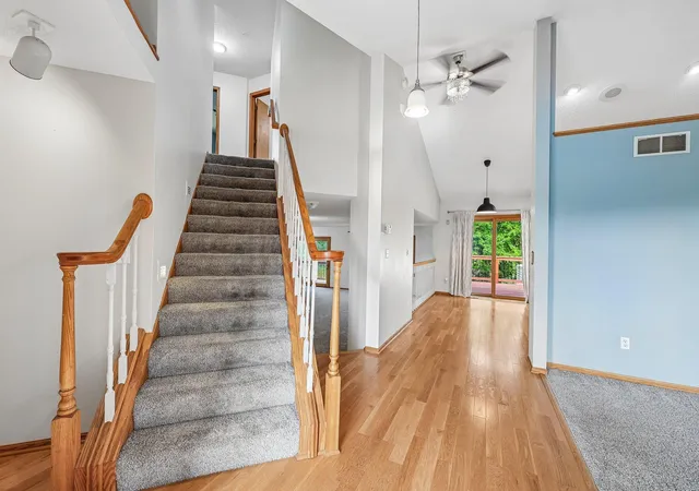 Photo 3 of Single family home for sale at 597 Viking Dr E, Saint Paul, MN 55117 | MLS# 7089756 | Listing updated on 2026-09-13
