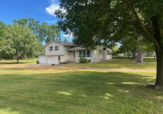 Photo 1 of Single family home for sale at 108 Division St W, Brownton, MN 55312 | MLS# 7089820 | Listing updated on 2026-09-22