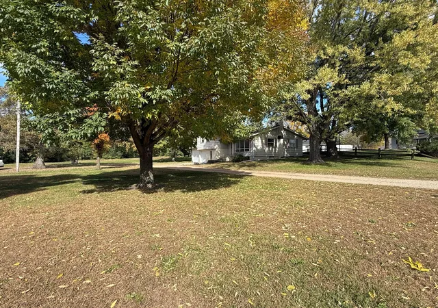 Photo 2 of Single family home for sale at 108 Division St W, Brownton, MN 55312 | MLS# 7089820 | Listing updated on 2026-10-21