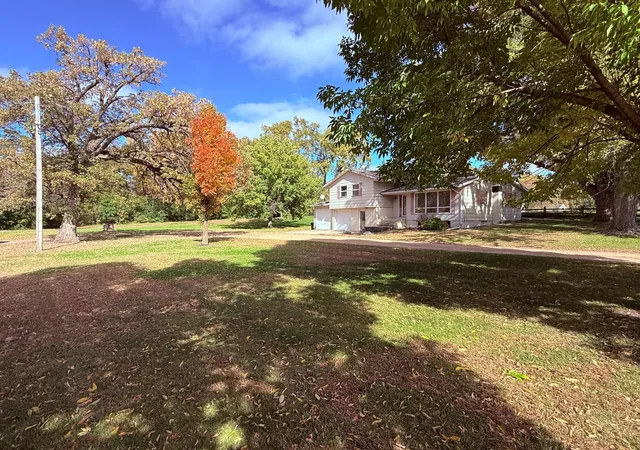 Photo 3 of Single family home for sale at 108 Division St W, Brownton, MN 55312 | MLS# 7089820 | Listing updated on 2026-10-21