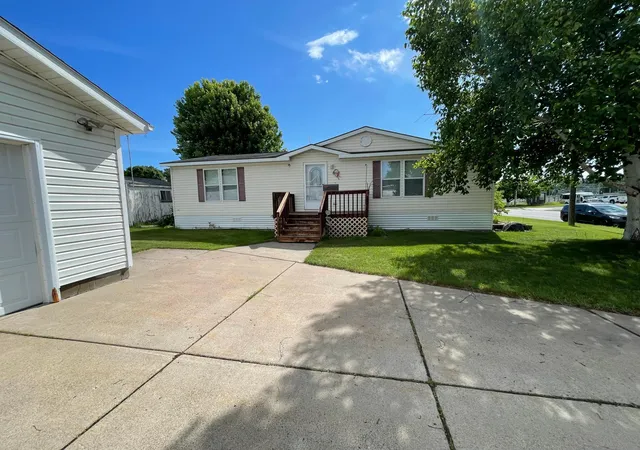 5th image of 708 1St St E, Milaca, MN 56353 | MLS# 7089834