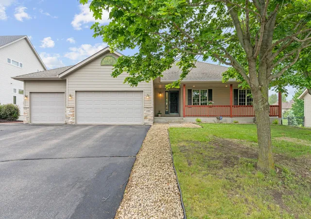 Homes for sale in Saint Michael, MN | 3166 Kahlen Ave Ne, Saint Michael, MN 55376 | MLS# 7089896