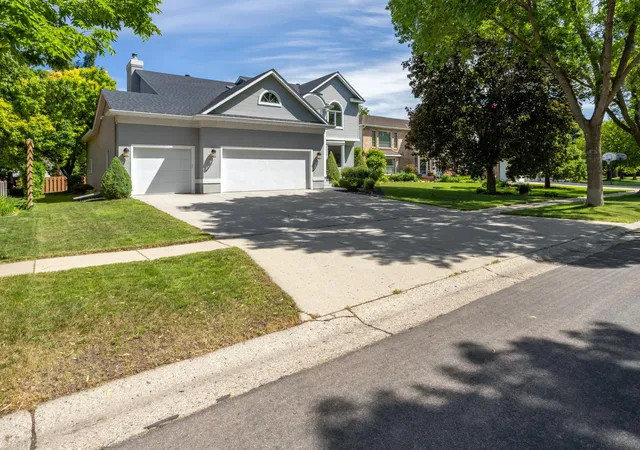 2nd image of 2938 Peterson Pkwy N, Fargo, ND 58102 | MLS# 7089921