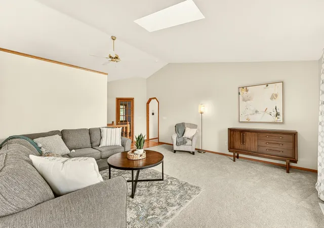 5th image of 217 Whispering Hills Dr, Saint Charles, MN 55972 | MLS# 7089929