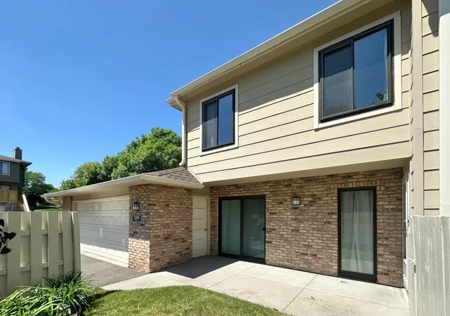 2nd image of 2209 Mayfair Rd, Golden Valley, MN 55427 | MLS# 7089981
