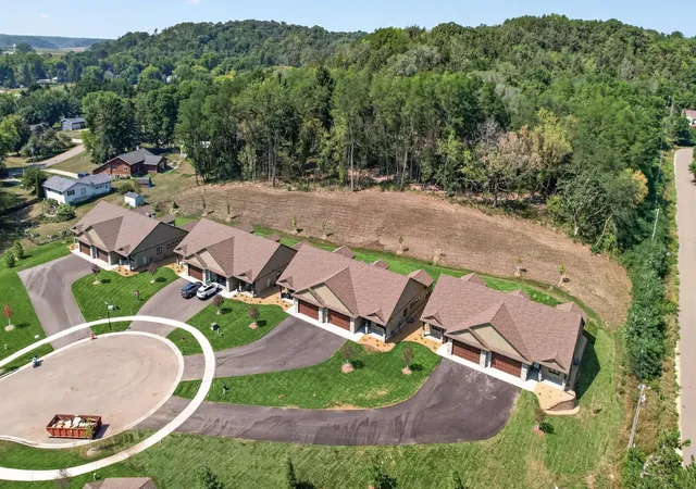 Photo 3 of Townhouse for sale at 1091 Legend Ln, River Falls, WI 54022 | MLS# 7090008 | Listing updated on 2026-09-21