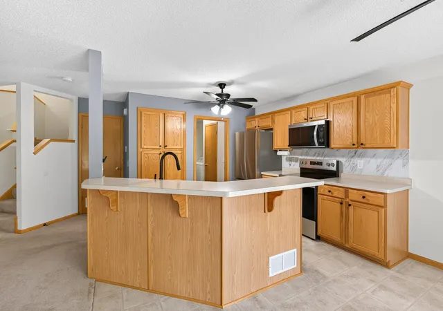 1st image of 441 Pleasant Ln, Chaska, MN 55318 | MLS# 7090065