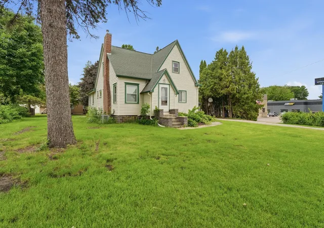 Homes for sale in Waseca, MN | 1113 State St N, Waseca, MN 56093 | MLS# 7090068