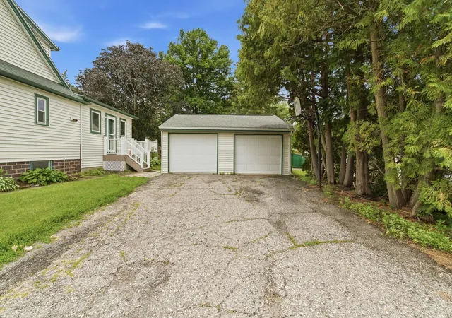 Homes for sale in Waseca, MN | 1113 State St N, Waseca, MN 56093 | MLS# 7090068