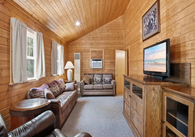 4th image of 7444 N Pats Landing Rd #8, Hayward, WI 54843 | MLS# 7090108