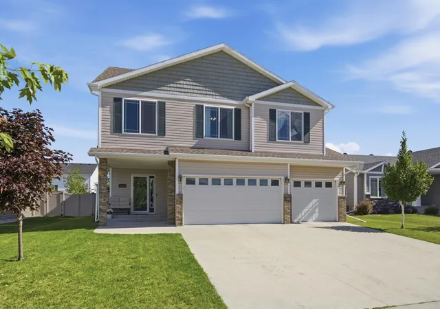 Homes for sale in West Fargo, ND | 1236 31st Ave W, West Fargo, ND 58078 | MLS# 7090115