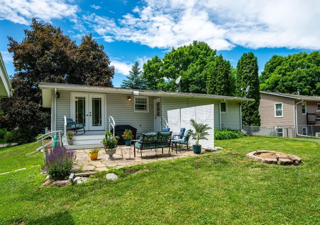 4th image of 1490 Rainbow Ave, Maple Plain, MN 55359 | MLS# 7090120