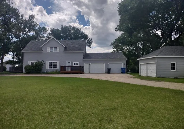 Homes for sale in Barnesville, MN | 301 2nd Ave Sw, Barnesville, MN 56514 | MLS# 7090132