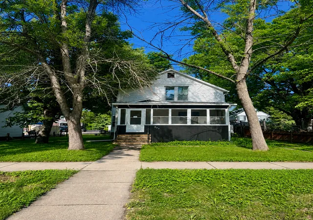 Homes for sale in Moorhead, MN | 807 5th St S, Moorhead, MN 56560 | MLS# 7090216
