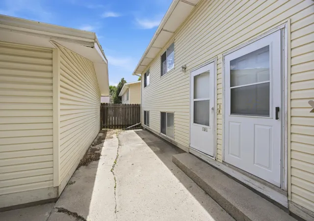4th image of 910-912 32Nd St N, Fargo, ND 58102 | MLS# 7090219