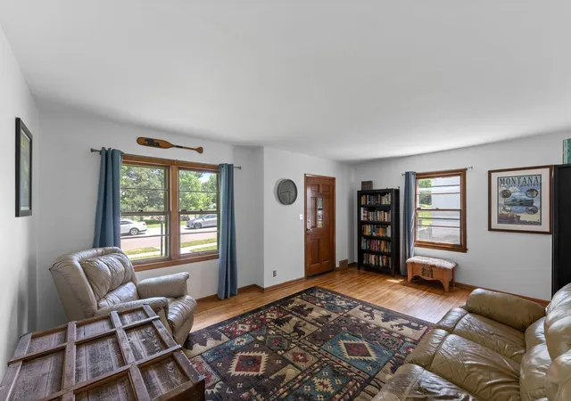 4th image of 3611 Lee Ave N, Minneapolis, MN 55422 | MLS# 7090258