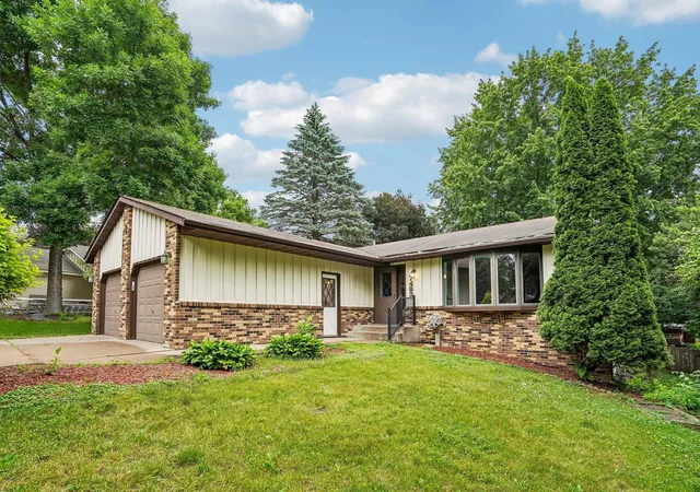 Photo 2 of Single family home for sale at 7483 Hydram Ave S, Cottage Grove, MN 55016 | MLS# 7090280 | Listing updated on 2026-09-25