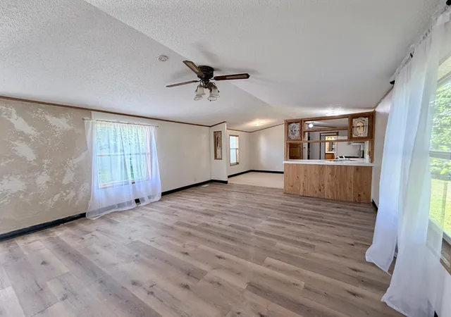 Homes for sale in Mankato, MN | 305 Mozart Ave E, Mankato, MN 56001 | MLS# 7090293